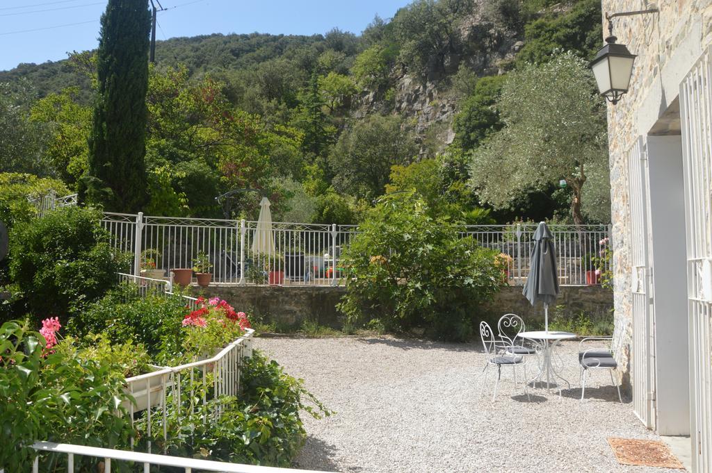Bed and Breakfast Domaine De La Carriere Sumene Екстер'єр фото