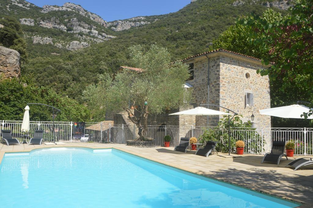 Bed and Breakfast Domaine De La Carriere Sumene Екстер'єр фото