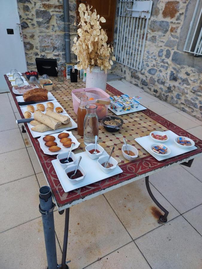 Bed and Breakfast Domaine De La Carriere Sumene Екстер'єр фото