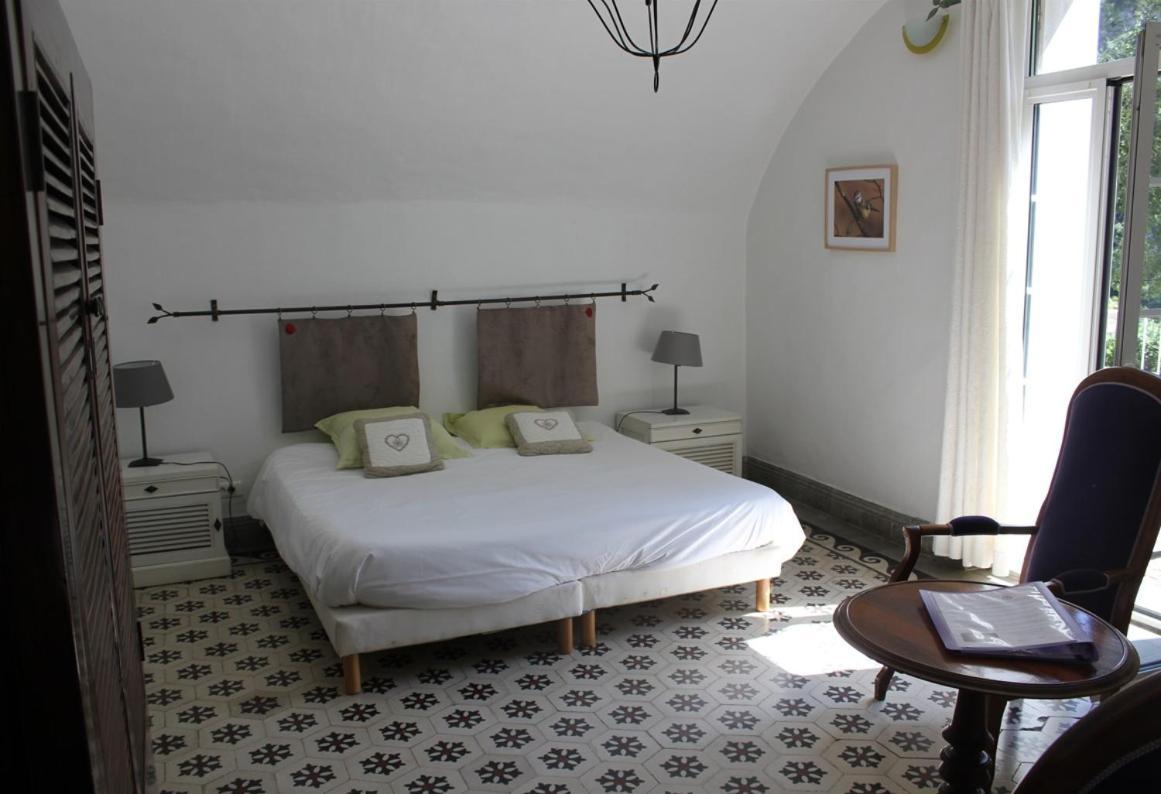 Bed and Breakfast Domaine De La Carriere Sumene Екстер'єр фото