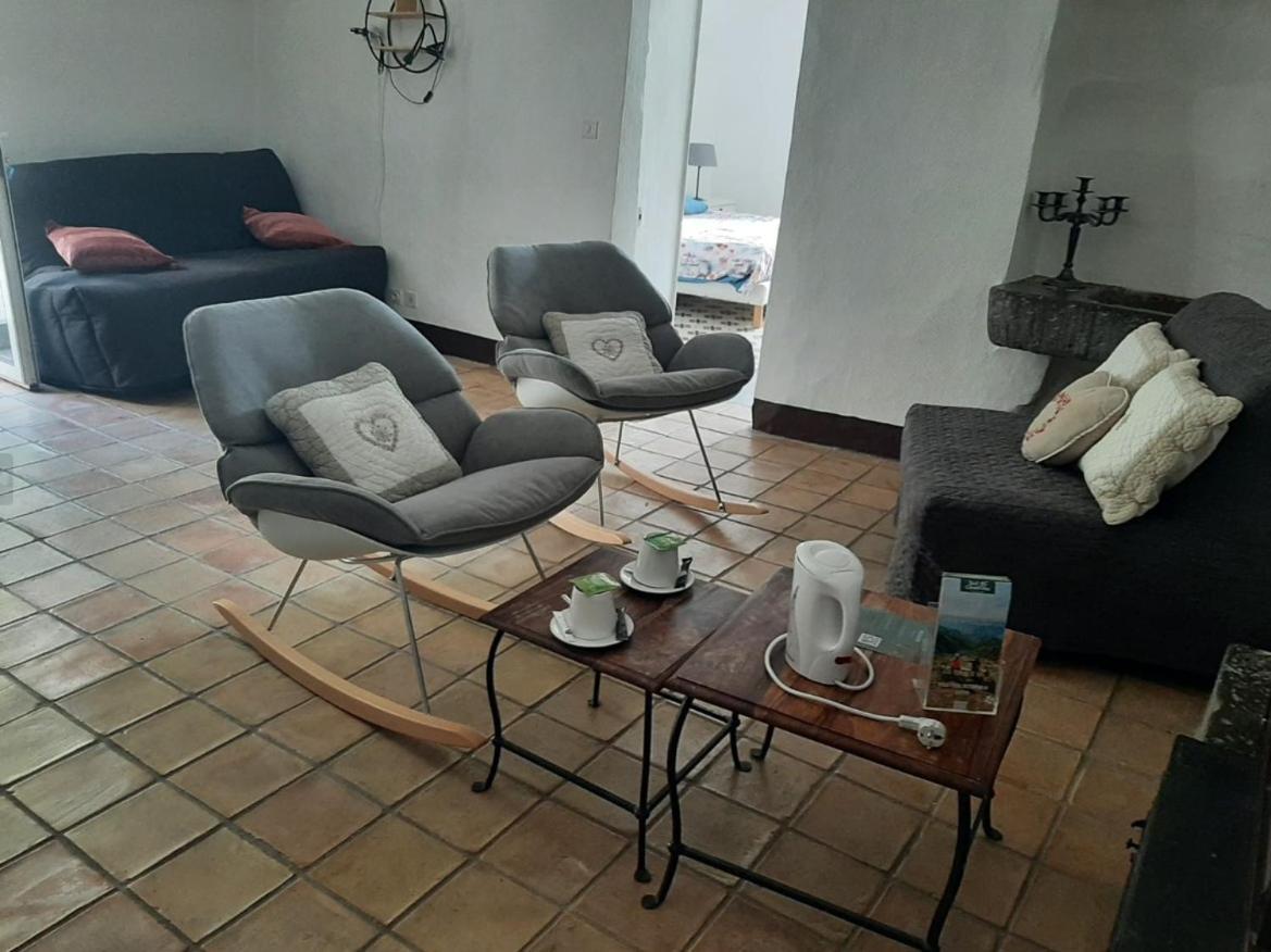 Bed and Breakfast Domaine De La Carriere Sumene Екстер'єр фото